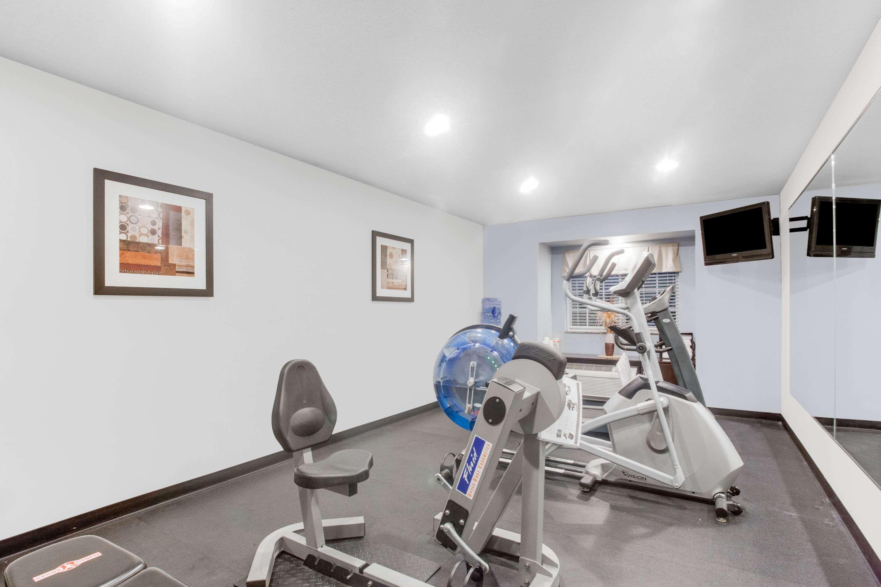 Microtel Inn & Suites Bath Luaran gambar
